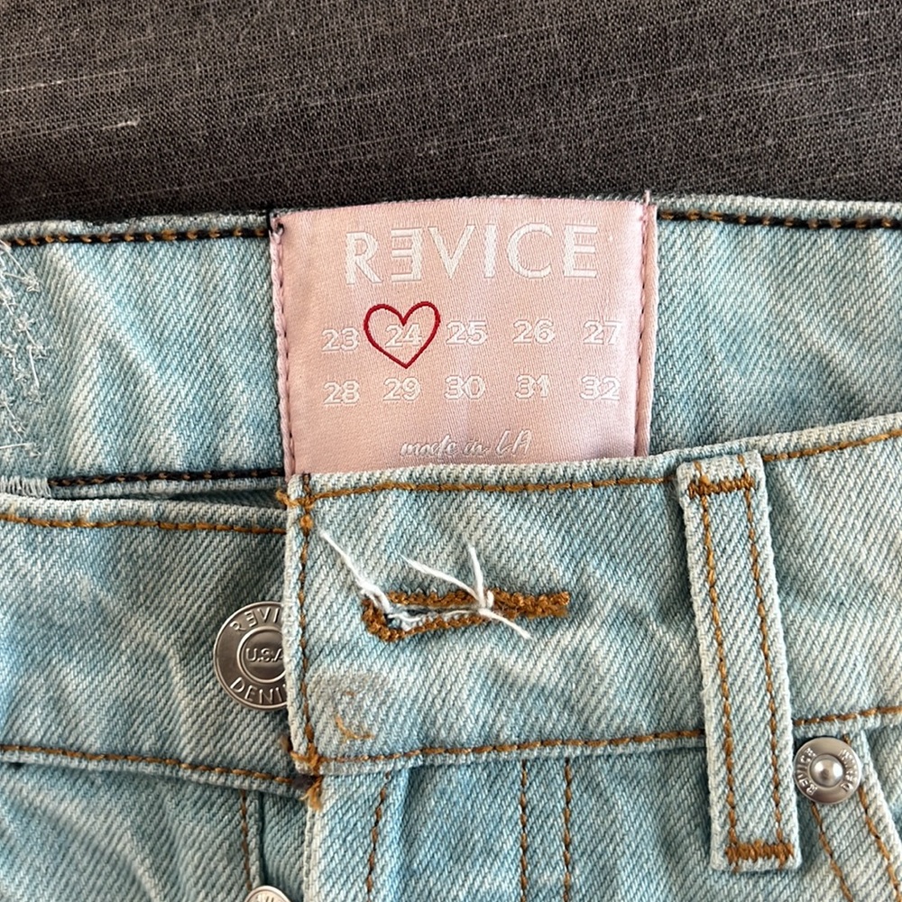Revice Jeans - Picture 3 of 3